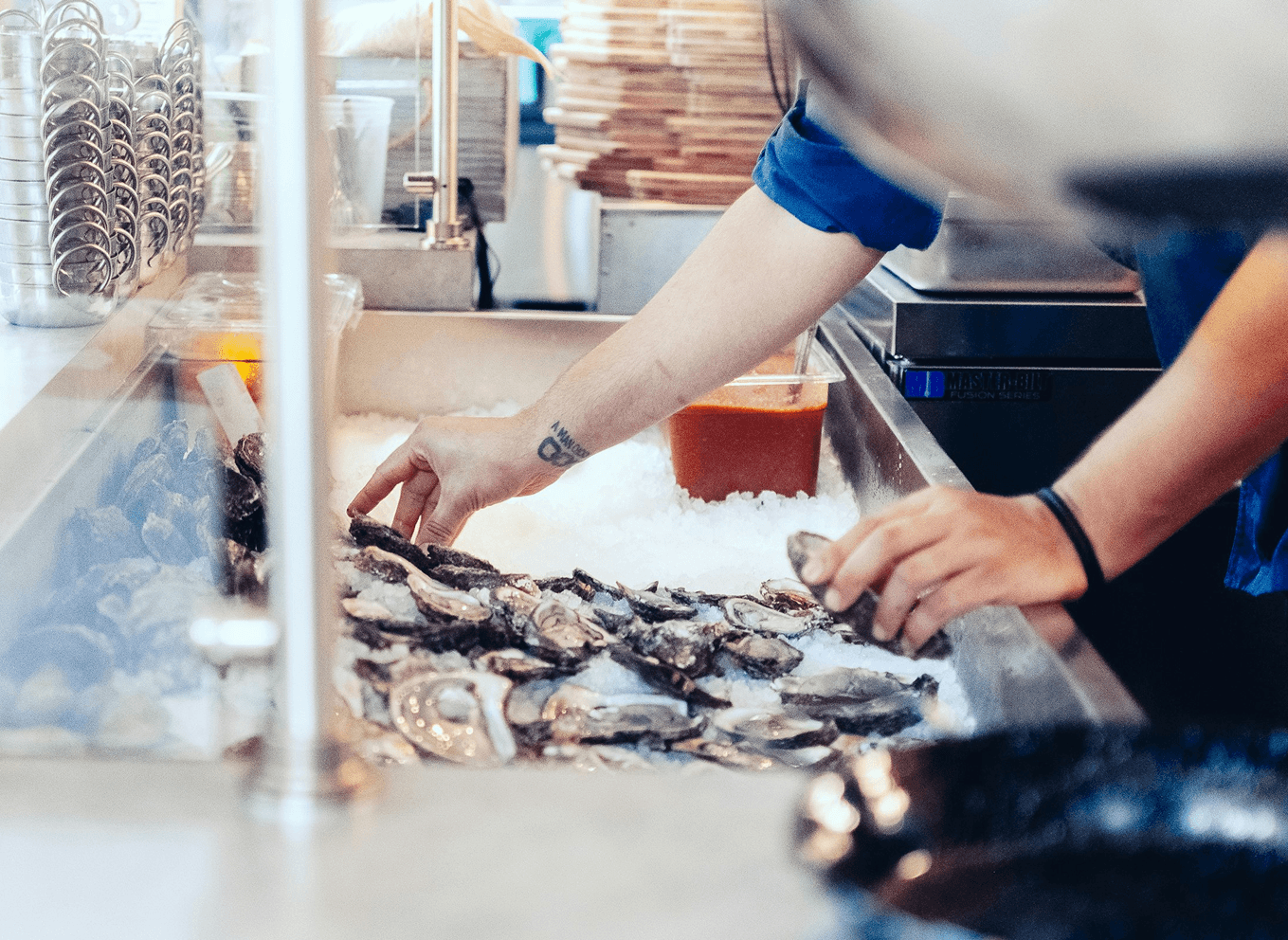 Fresh oysters on ice